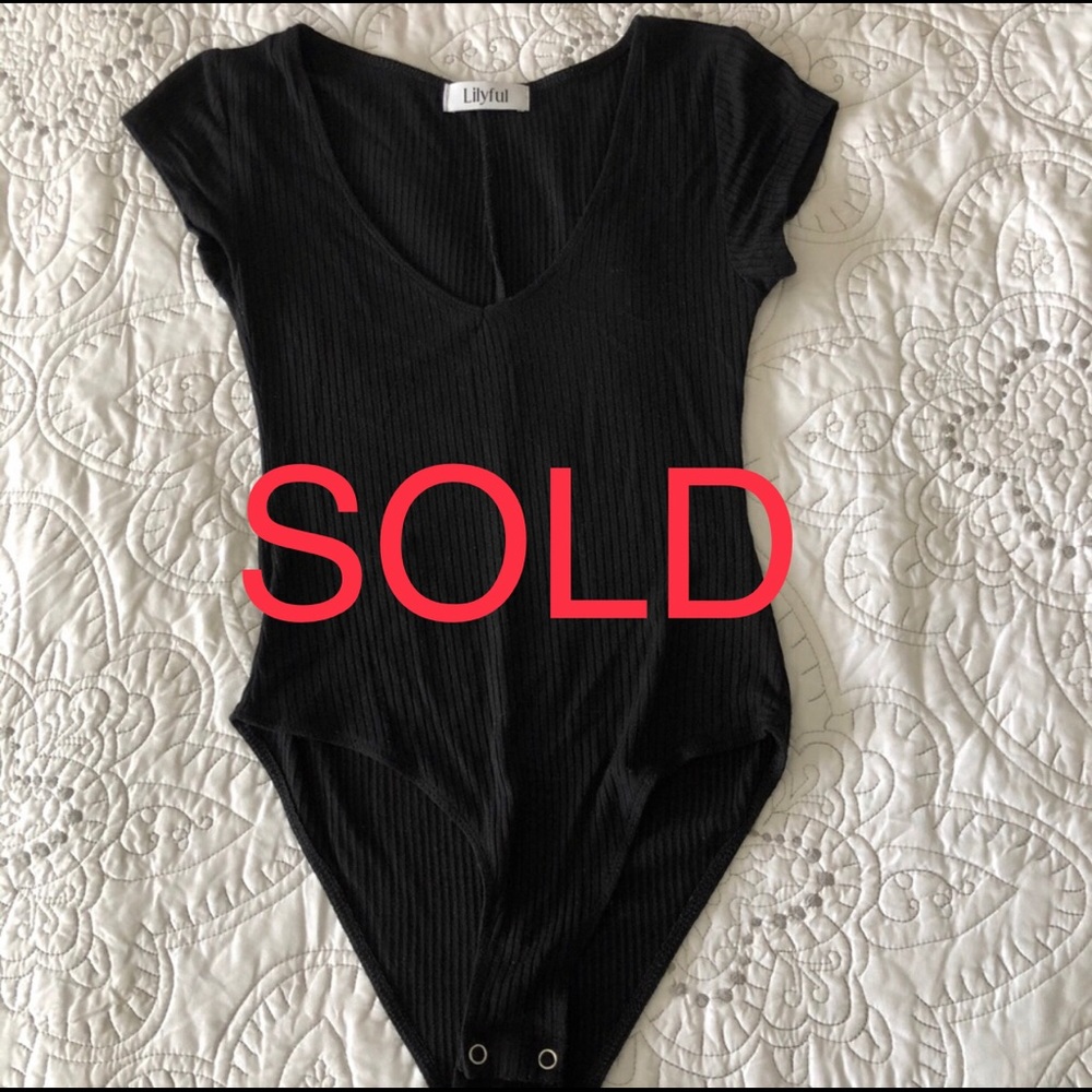 LILYFUL Ribbed Bodysuit